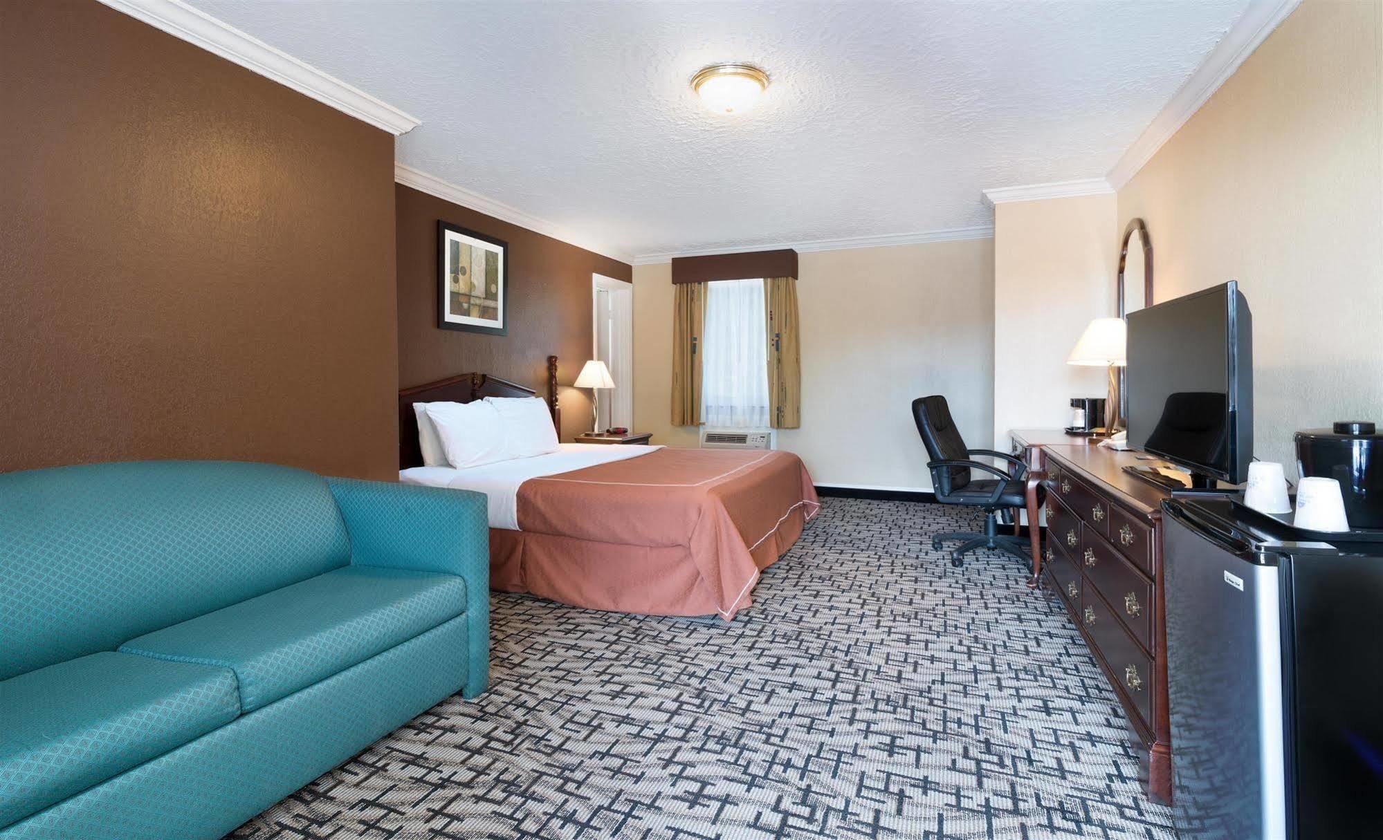 Village Haven Inn & Extended Stay Clarence 외부 사진